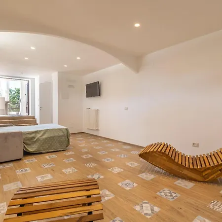 Villa Laura *