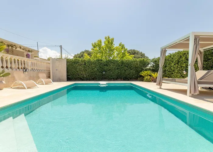 Villa Laura *